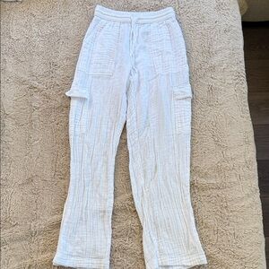 Aeropostale Women's White Straight Leg Pants